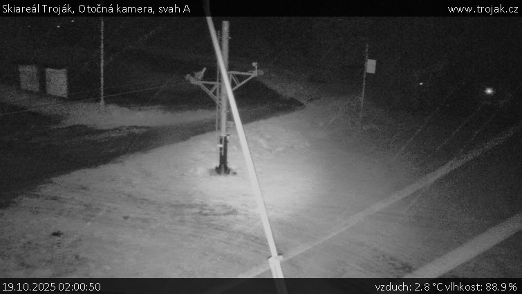 Skiareál Troják - Otočná kamera, svah A - 19.10.2025 v 02:00 Skiareál Troják - Otočná kamera, svah A - 19.10.2025 v 02:00