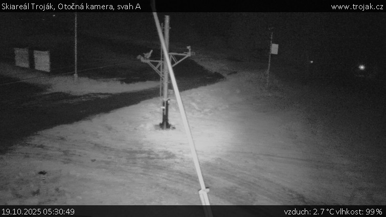 Skiareál Troják - Otočná kamera, svah A - 19.10.2025 v 05:30 Skiareál Troják - Otočná kamera, svah A - 19.10.2025 v 05:30