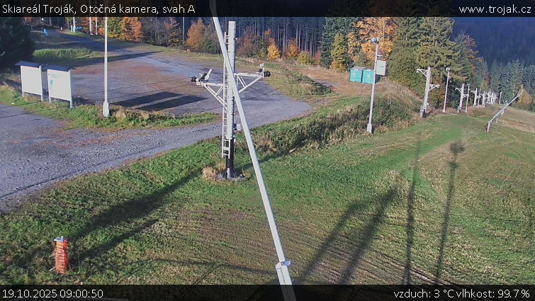 Skiareál Troják - Otočná kamera, svah A - 19.10.2025 v 09:00 Skiareál Troják - Otočná kamera, svah A - 19.10.2025 v 09:00