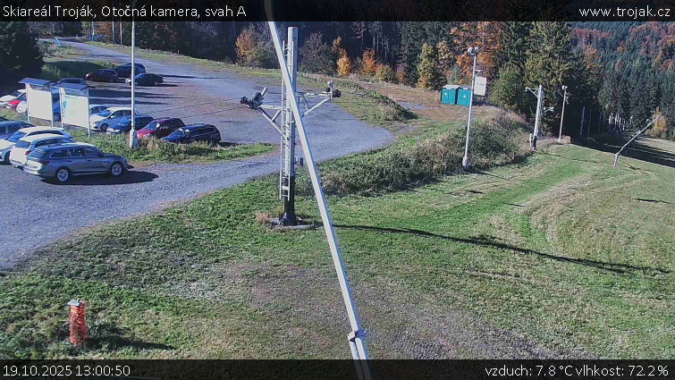 Skiareál Troják - Otočná kamera, svah A - 19.10.2025 v 13:00 Skiareál Troják - Otočná kamera, svah A - 19.10.2025 v 13:00