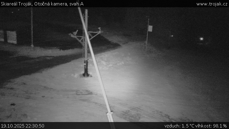 Skiareál Troják - Otočná kamera, svah A - 19.10.2025 v 22:30 Skiareál Troják - Otočná kamera, svah A - 19.10.2025 v 22:30