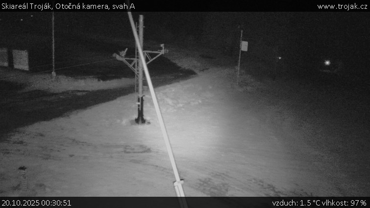 Skiareál Troják - Otočná kamera, svah A - 20.10.2025 v 00:30 Skiareál Troják - Otočná kamera, svah A - 20.10.2025 v 00:30