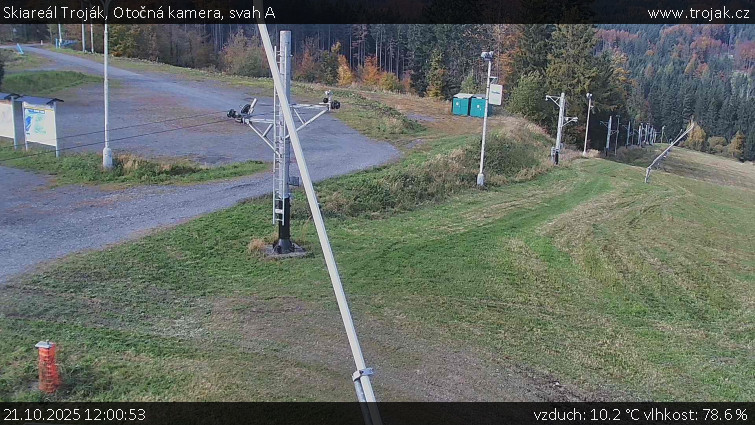 Skiareál Troják - Otočná kamera, svah A - 21.10.2025 v 12:00 Skiareál Troják - Otočná kamera, svah A - 21.10.2025 v 12:00