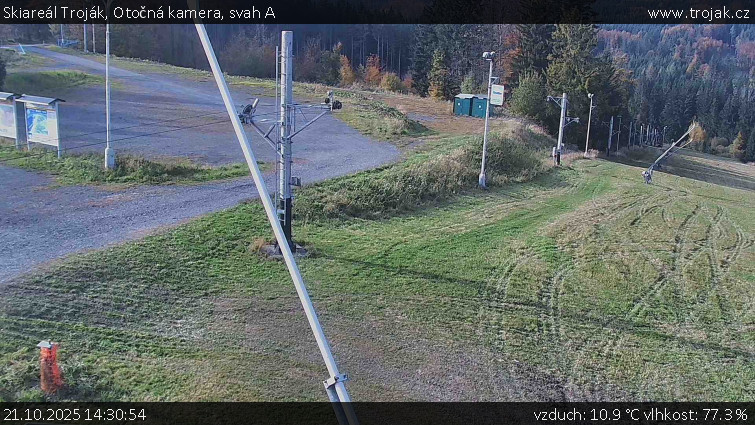 Skiareál Troják - Otočná kamera, svah A - 21.10.2025 v 14:30 Skiareál Troják - Otočná kamera, svah A - 21.10.2025 v 14:30