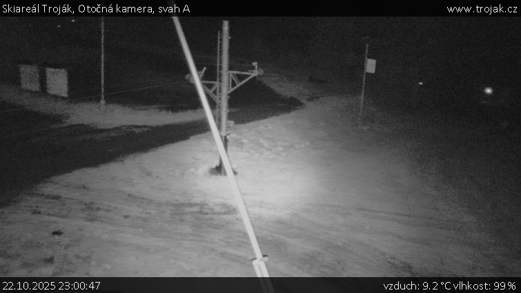 Skiareál Troják - Otočná kamera, svah A - 22.10.2025 v 23:00 Skiareál Troják - Otočná kamera, svah A - 22.10.2025 v 23:00