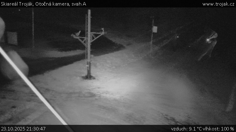 Skiareál Troják - Otočná kamera, svah A - 23.10.2025 v 21:30 Skiareál Troják - Otočná kamera, svah A - 23.10.2025 v 21:30