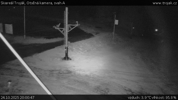 Skiareál Troják - Otočná kamera, svah A - 24.10.2025 v 20:00 Skiareál Troják - Otočná kamera, svah A - 24.10.2025 v 20:00