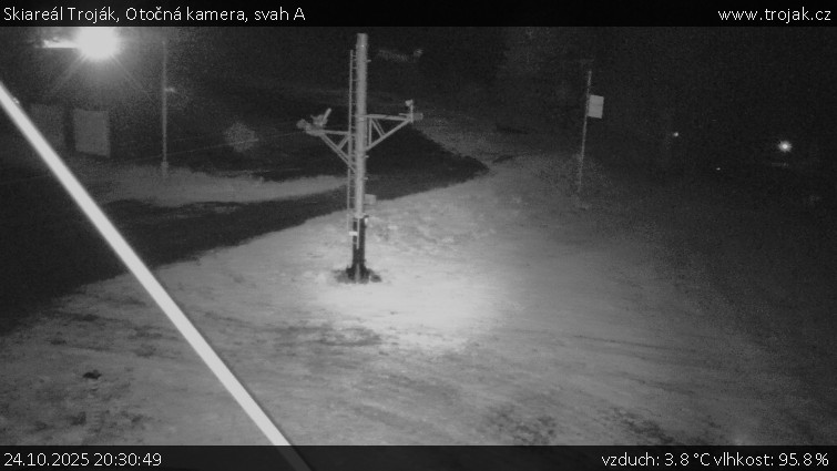 Skiareál Troják - Otočná kamera, svah A - 24.10.2025 v 20:30 Skiareál Troják - Otočná kamera, svah A - 24.10.2025 v 20:30