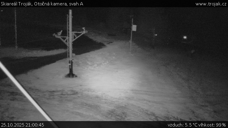 Skiareál Troják - Otočná kamera, svah A - 25.10.2025 v 21:00 Skiareál Troják - Otočná kamera, svah A - 25.10.2025 v 21:00