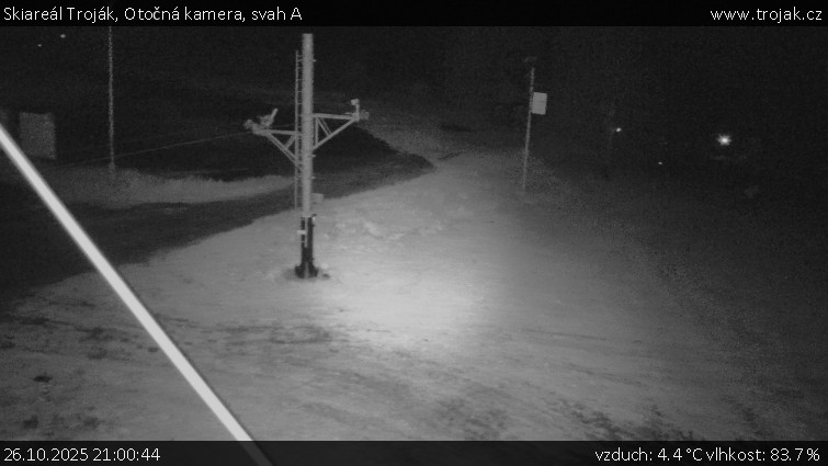 Skiareál Troják - Otočná kamera, svah A - 26.10.2025 v 21:00 Skiareál Troják - Otočná kamera, svah A - 26.10.2025 v 21:00