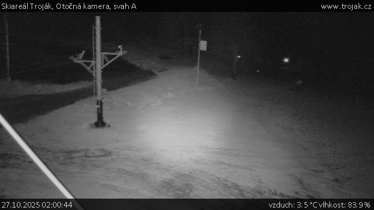Skiareál Troják - Otočná kamera, svah A - 27.10.2025 v 02:00 Skiareál Troják - Otočná kamera, svah A - 27.10.2025 v 02:00