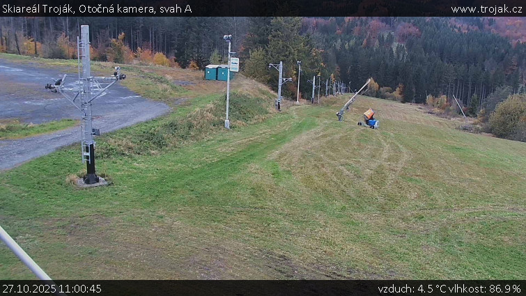 Skiareál Troják - Otočná kamera, svah A - 27.10.2025 v 11:00 Skiareál Troják - Otočná kamera, svah A - 27.10.2025 v 11:00