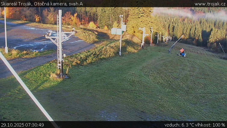 Skiareál Troják - Otočná kamera, svah A - 29.10.2025 v 07:30 Skiareál Troják - Otočná kamera, svah A - 29.10.2025 v 07:30