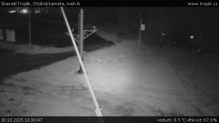 Skiareál Troják - Otočná kamera, svah A - 30.10.2025 v 18:30 Skiareál Troják - Otočná kamera, svah A - 30.10.2025 v 18:30