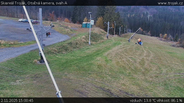 Skiareál Troják - Otočná kamera, svah A - 2.11.2025 v 15:00 Skiareál Troják - Otočná kamera, svah A - 2.11.2025 v 15:00