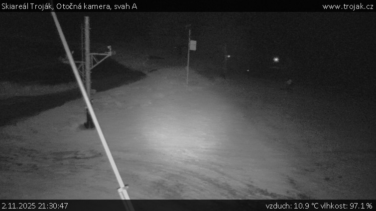 Skiareál Troják - Otočná kamera, svah A - 2.11.2025 v 21:30 Skiareál Troják - Otočná kamera, svah A - 2.11.2025 v 21:30