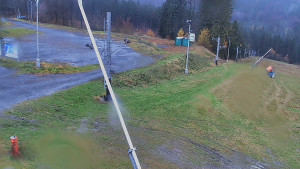 Skiareál Troják - Otočná kamera, svah A - 3.11.2025 v 13:00 Skiareál Troják - Otočná kamera, svah A - 3.11.2025 v 13:00