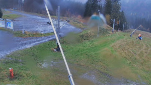 Skiareál Troják - Otočná kamera, svah A - 3.11.2025 v 13:30 Skiareál Troják - Otočná kamera, svah A - 3.11.2025 v 13:30