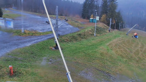 Skiareál Troják - Otočná kamera, svah A - 3.11.2025 v 14:30 Skiareál Troják - Otočná kamera, svah A - 3.11.2025 v 14:30