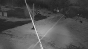 Skiareál Troják - Otočná kamera, svah A - 3.11.2025 v 17:00 Skiareál Troják - Otočná kamera, svah A - 3.11.2025 v 17:00