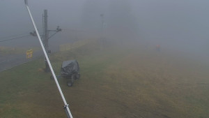 Skiareál Troják - Otočná kamera, svah A - 15.11.2025 v 08:00 Skiareál Troják - Otočná kamera, svah A - 15.11.2025 v 08:00