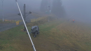 Skiareál Troják - Otočná kamera, svah A - 15.11.2025 v 09:30 Skiareál Troják - Otočná kamera, svah A - 15.11.2025 v 09:30
