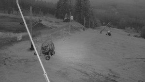 Skiareál Troják - Otočná kamera, svah A - 15.11.2025 v 16:30 Skiareál Troják - Otočná kamera, svah A - 15.11.2025 v 16:30