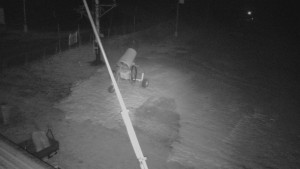 Skiareál Troják - Otočná kamera, svah A - 13.12.2025 v 04:00 Skiareál Troják - Otočná kamera, svah A - 13.12.2025 v 04:00