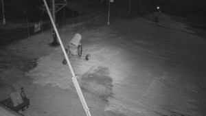 Skiareál Troják - Otočná kamera, svah A - 13.12.2025 v 06:30 Skiareál Troják - Otočná kamera, svah A - 13.12.2025 v 06:30