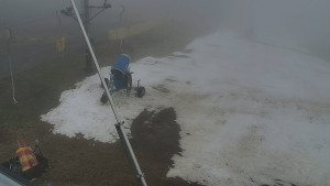 Skiareál Troják - Otočná kamera, svah A - 13.12.2025 v 13:00 Skiareál Troják - Otočná kamera, svah A - 13.12.2025 v 13:00