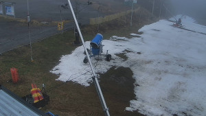 Skiareál Troják - Otočná kamera, svah A - 19.12.2025 v 08:30 Skiareál Troják - Otočná kamera, svah A - 19.12.2025 v 08:30