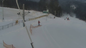 Skiareál Troják - Otočná kamera, svah A - 7.1.2026 v 08:00 Skiareál Troják - Otočná kamera, svah A - 7.1.2026 v 08:00