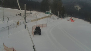 Skiareál Troják - Otočná kamera, svah A - 7.1.2026 v 09:00 Skiareál Troják - Otočná kamera, svah A - 7.1.2026 v 09:00