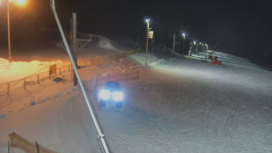 Skiareál Troják - Otočná kamera, svah A - 7.1.2026 v 17:00 Skiareál Troják - Otočná kamera, svah A - 7.1.2026 v 17:00