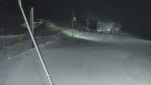 Skiareál Troják - Otočná kamera, svah A - 7.1.2026 v 21:00 Skiareál Troják - Otočná kamera, svah A - 7.1.2026 v 21:00