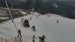 Skiareál Troják - Otočná kamera, svah A - 16.1.2026 v 10:00 Skiareál Troják - Otočná kamera, svah A - 16.1.2026 v 10:00