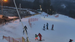 Skiareál Troják - Otočná kamera, svah A - 16.1.2026 v 16:30 Skiareál Troják - Otočná kamera, svah A - 16.1.2026 v 16:30