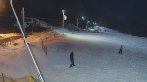 Skiareál Troják - Otočná kamera, svah A - 16.1.2026 v 17:00 Skiareál Troják - Otočná kamera, svah A - 16.1.2026 v 17:00