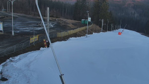 Skiareál Troják - Otočná kamera, svah A - 5.3.2026 v 06:30 Skiareál Troják - Otočná kamera, svah A - 5.3.2026 v 06:30