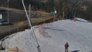 Skiareál Troják - Otočná kamera, svah A - 5.3.2026 v 12:00 Skiareál Troják - Otočná kamera, svah A - 5.3.2026 v 12:00