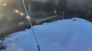 Skiareál Troják - Otočná kamera, svah A - 5.3.2026 v 17:00 Skiareál Troják - Otočná kamera, svah A - 5.3.2026 v 17:00