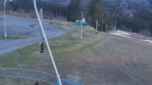 Skiareál Troják - Otočná kamera, svah A - 14.4.2026 v 06:00 Skiareál Troják - Otočná kamera, svah A - 14.4.2026 v 06:00