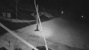 Skiareál Troják - Otočná kamera, svah A - 15.5.2026 v 04:00 Skiareál Troják - Otočná kamera, svah A - 15.5.2026 v 04:00