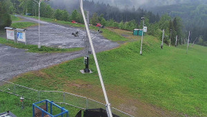 Skiareál Troják - Otočná kamera, svah A - 15.5.2026 v 07:30 Skiareál Troják - Otočná kamera, svah A - 15.5.2026 v 07:30