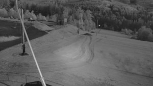 Skiareál Troják - Otočná kamera, svah A - 28.5.2026 v 04:00 Skiareál Troják - Otočná kamera, svah A - 28.5.2026 v 04:00