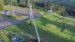 Skiareál Troják - Otočná kamera, svah A - 8.6.2026 v 05:30 Skiareál Troják - Otočná kamera, svah A - 8.6.2026 v 05:30