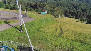 Skiareál Troják - Otočná kamera, svah A - 12.6.2026 v 07:00 Skiareál Troják - Otočná kamera, svah A - 12.6.2026 v 07:00