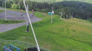 Skiareál Troják - Otočná kamera, svah A - 12.6.2026 v 11:00 Skiareál Troják - Otočná kamera, svah A - 12.6.2026 v 11:00