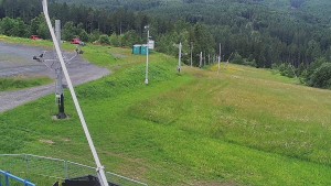 Skiareál Troják - Otočná kamera, svah A - 13.6.2026 v 12:00 Skiareál Troják - Otočná kamera, svah A - 13.6.2026 v 12:00