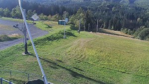 Skiareál Troják - Otočná kamera, svah A - 18.9.2026 v 16:30 Skiareál Troják - Otočná kamera, svah A - 18.9.2026 v 16:30